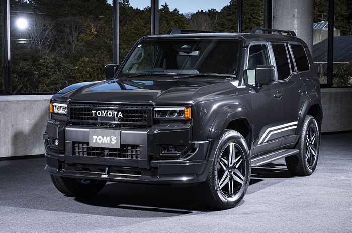 Toyota Land Cruiser 250 jadi ganteng berkat TOM'S.