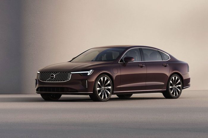 Volvo S90 ikut mendapatkan penyegaran.