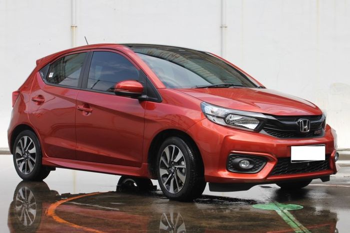 Ilustrasi Honda Brio RS
