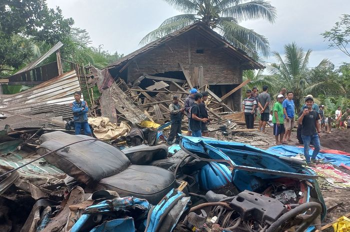 Ini kenapa sering terjadi truk rem blong di jalan yang menurun