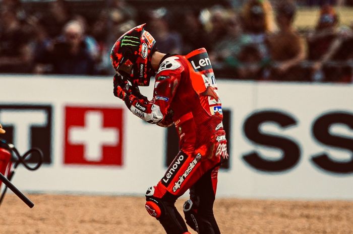 Pecco Bagnaia crash di sprint MotoGP Prancis 2025