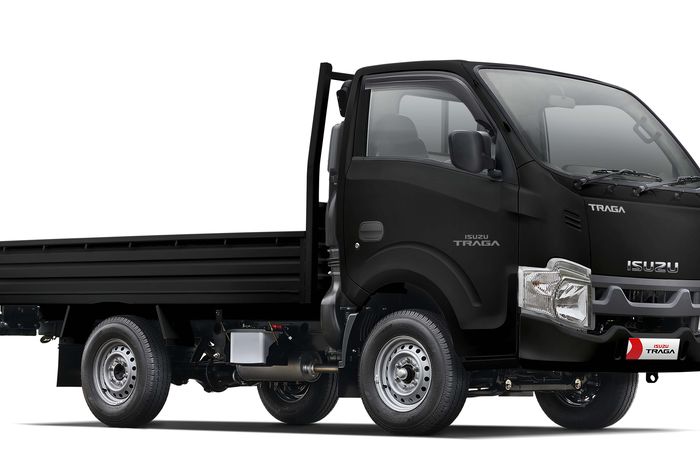 Isuzu Traga Black Premium