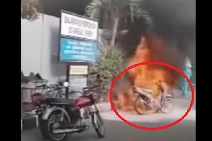 Yamaha Force-1 diserbu api di Boyolali berawal setetes bensin jatuh ke busi