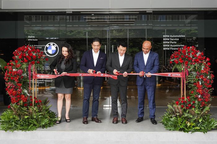 Peresmian dealer baru BMW Astra Surabaya berkondes Retail.Next