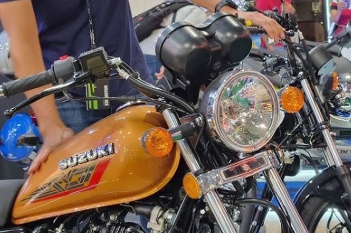 penampakan Suzuki GN125 ABS model 2025, penerus Suzuki Thunder yang punya tampilan retro