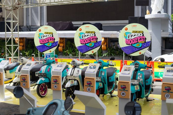 Deretan motor modifikasi para peserta 