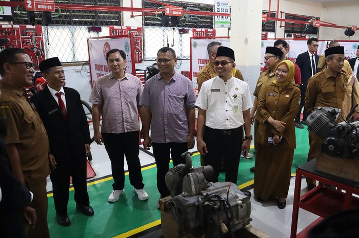 AHM dan WMS meresmikan SMKN 3 Kab. Tangerang sebagai SMK TUK (Tempat Uji Kompetensi).