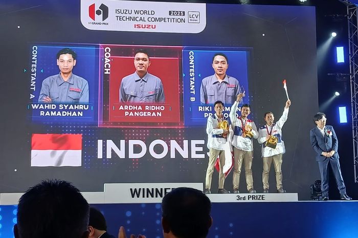 Ardha Ridho Pangeran, Riki Firman Prayogo dan Wahid Syahru Ramadhan juara ketiga di ajang kompetisi dunia I-1 Grand Prix (GP) kategori Light Commercial Vehicle (LCV) 2025 di Bangkok, Thailand, (20-21/5/25)