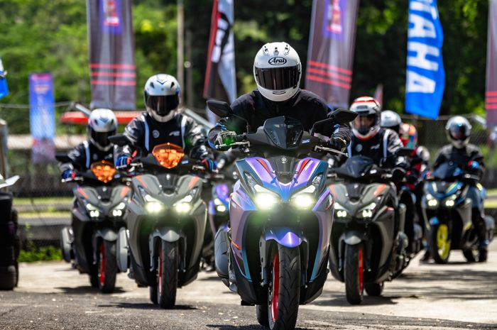 Yamaha raih 9 piala di ajang Otomotif Award 2025