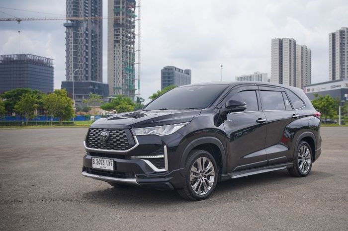 Toyota Kijang Innova Zenix HEV mendapat OTOMOTIF Award tahun ini. 