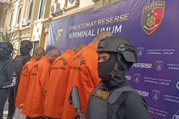 Ditreskrimum Polda Jambi meringkus pelaku maling motor dengan modus sangat lembut cari empati korban