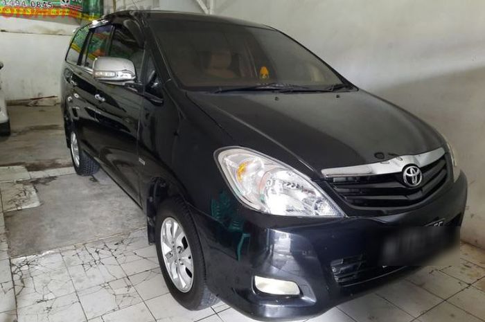 harga mobil bekas Toyota Kijang Innova 2009-2011 tipe bensin per Juni 2025