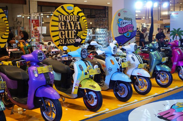 Deretan skutik Fazzio Hybrid di Fazzio Modifest 2025 Medan.