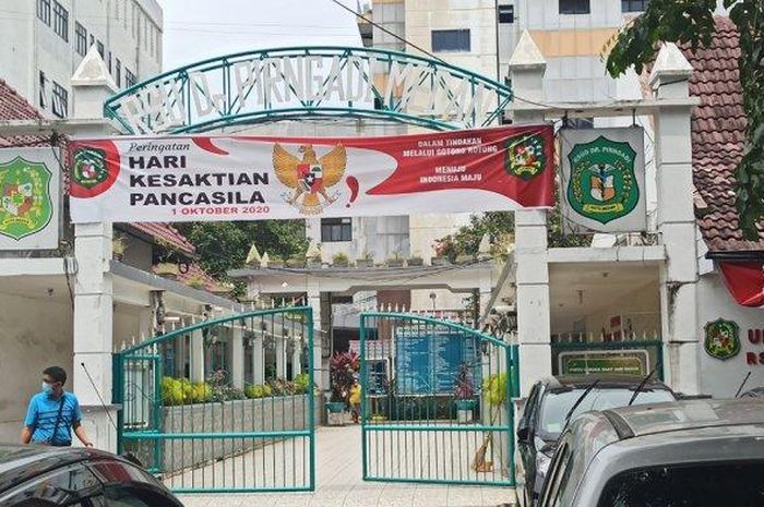Pintu masuk RSUD Pirngadi Medan