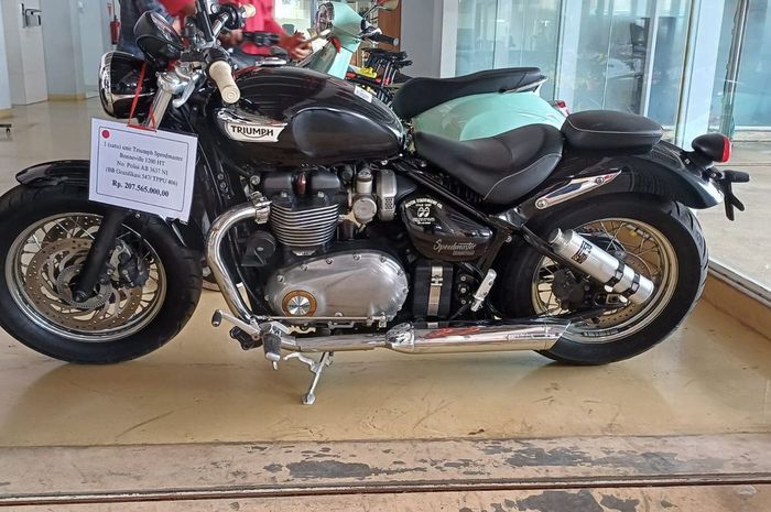 Triumph Speedmaster Bonneville 1200 HT