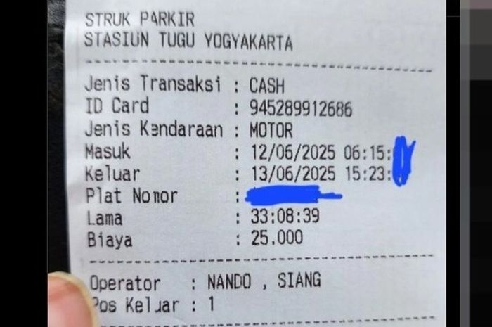 Struk parkir inap motor di stasiun tugu Yogyakarta yang tertulis Rp 25 ribu
