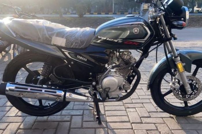 penampakan Yamaha YB125Z DX model 2025, bentuknya mirip Scorpio, bisa jalan 403 KM sekali full tank