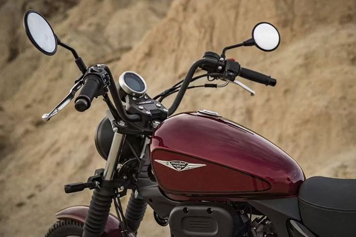 penampakan cruiser macho Macbor Rockster 125
