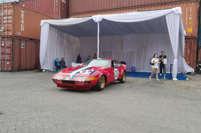 Ferarri Tipe GTB/4 Competition dilelang 