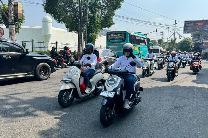Rombongan melakukan rollig city di Yogyakarta