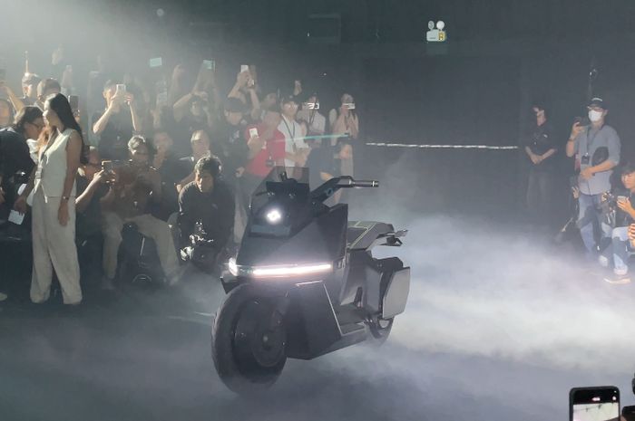 Motor listrik perdana Omoway yang diberi nama Omo X 