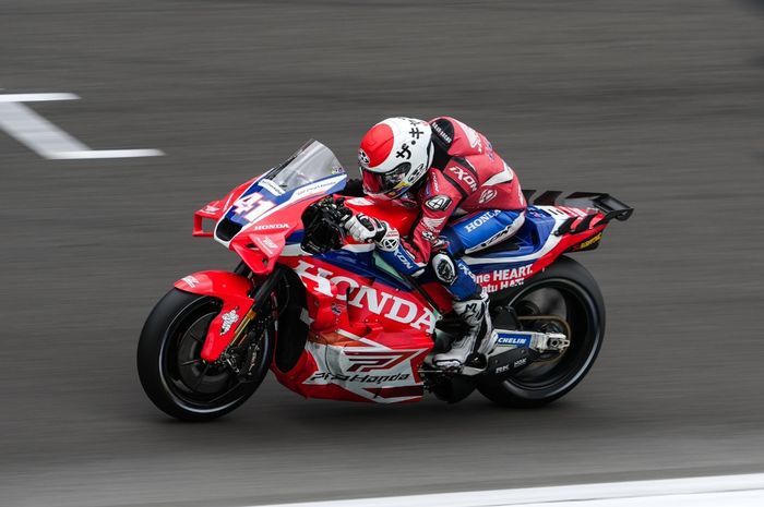 Aleix Espargaro tampil sebagai pengganti Luca Marini di MotoGP Italia 2025