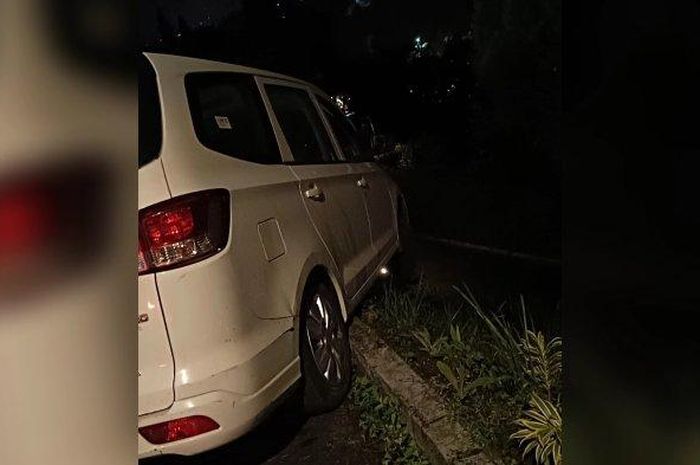 Wuling Confero nyaris anjlok ke jurang usai rem tangan tak berfungsi