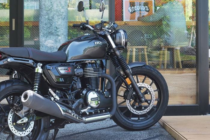 penampakan Honda GB350 Series, motor retro Honda kelas 350 cc yang bisa jalan 591 Km sekali fulltank