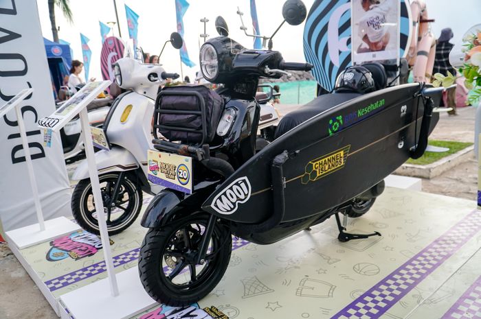 Fazzio milik peserta Fazzio Modifest 2025 Bali, Bima, membawa papan selancar. Sesuai dengan karakter pemiliknya yang merupakan pelatih surfing.