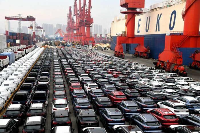 China perketat aturan ekspor mobil bekas demi cegah perdagangan mobil 0 kilometer