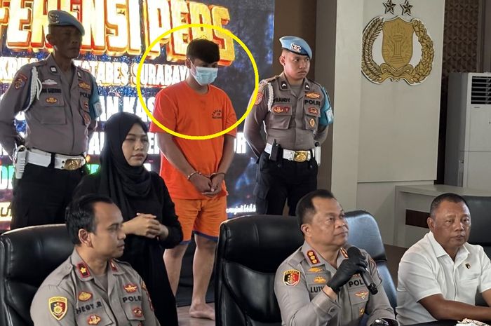 Dalam lingkaran kuning, pria berinisial OH (27) asal Mojokerto, Jawa Timur yang kerap menipu pedagang motor bekas dengan modus test drive