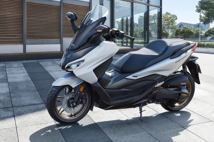 Honda Forza 250 terbaru