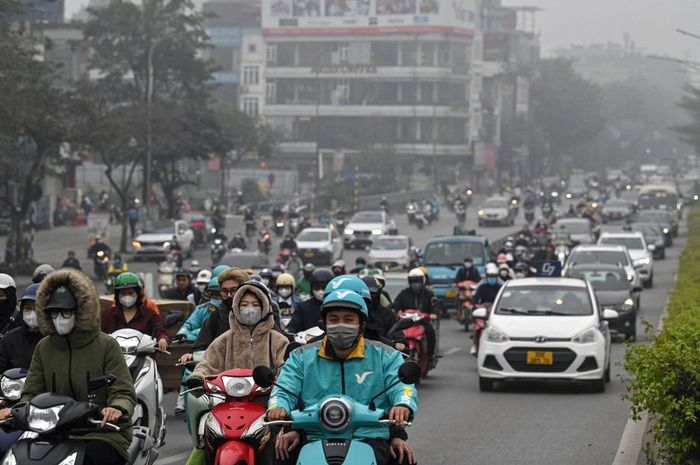 Pemerintah Vietnam akan larang penggunaan motor berbahan bakar fosil di Hanoi mulai 2026
