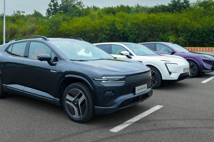 Ilustrasi lini produk Changan, saat kegiatan kunjungan eksklusif bagi jaringan dealer nasional ke kantor pusat Changan di Chongqing, China.