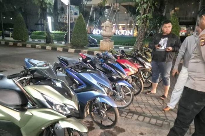 Empat Vario dan Aerox gagal balap liar di Bogor, taruhan pakai duit lembaran warna biru