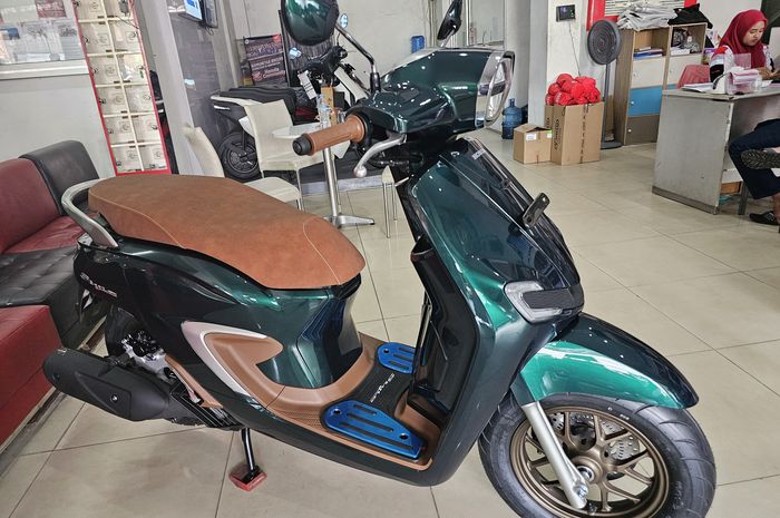 Honda Stylo di PT. Graha Prawira Daniswara di Jl. Sultan agung km 28 no 3 bcd, kel. Medan Satria, kec. Medan satria, Kota Bekasi atau kontak ke nomor WA Dealer 0857-7860-9159.
