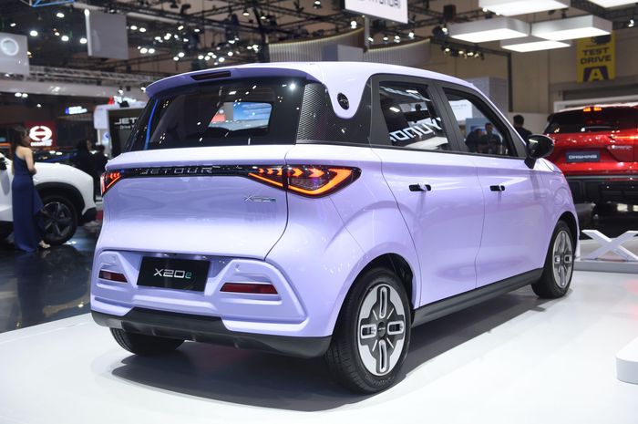 JETOUR X20e EV meluncur di GIIAS 2025
