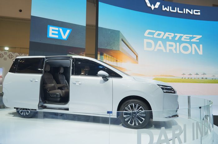 Wuling Cortez Darion hadir dengan pintu geser desain mpv boxy dan dua pilihan mesin