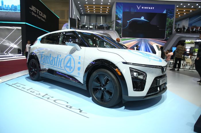 VinsFast VF7 edisi Fantastic Four