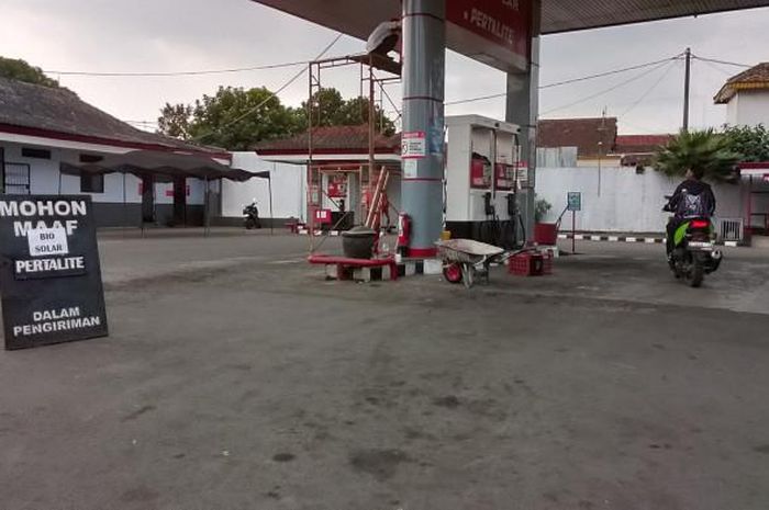 Jember mengalami kelangakaan BBM