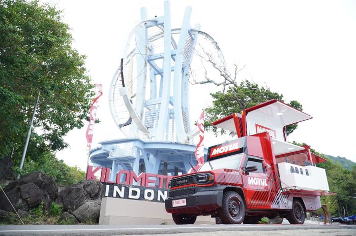 Perjalanan Mobile Exhibition (MOXI) Motul Indonesia untuk roadshow nasional dimulai dari KM 0 Sabang