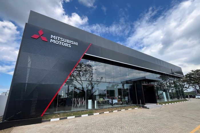 Dealer Mitsubishi Motors Bosowa Berlian Motor Tanjung Bunga