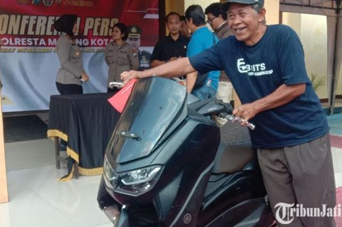 Wajah simringah Riyadi sat motornya ditemukan dalam kondisi makin bagus