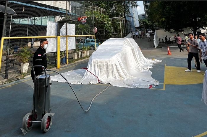 Bluebird Group dan FAST Kolaborasi Tingkatkan Keselamatan Armada Listrik