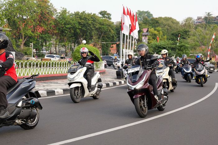 Convoy Merdeka Merah Putih  di Semarang