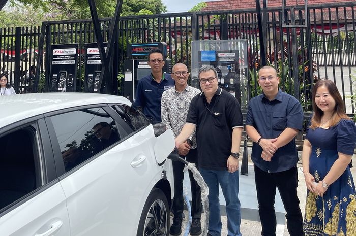 PT Astra Otoparts Tbk membuka jaringan Astra Otopower di Palembang