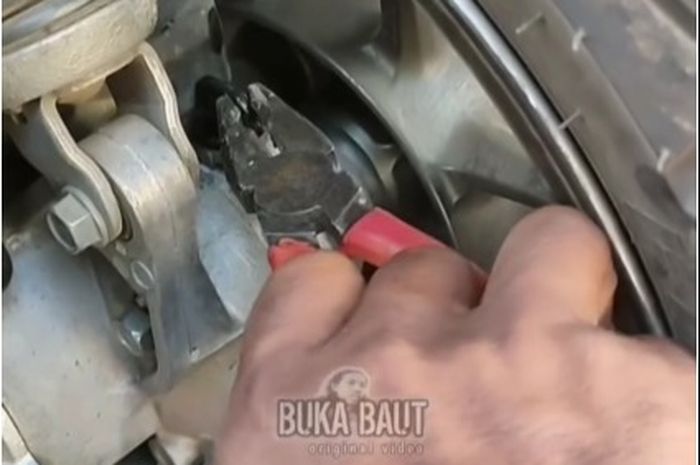 Mekanik kesulitan buka oli gardan Honda ADV 150