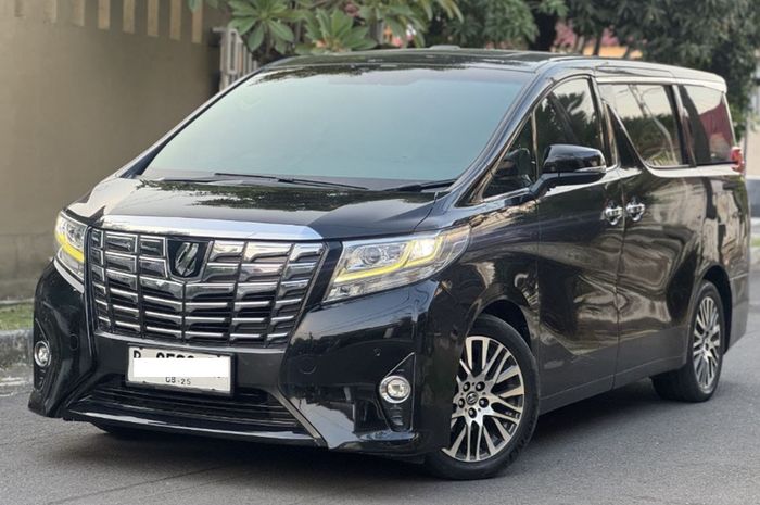 Toyota Alphard Tipe G 2015