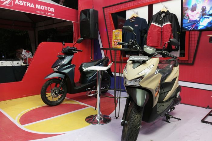 Honda BeAT dan BeAT Street di booth Honda DBL