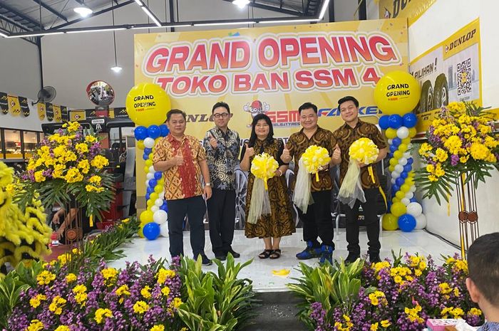 Grand Opening Toko Ban SSM 4 kota Semarang yang menjadi Dunlop Shop